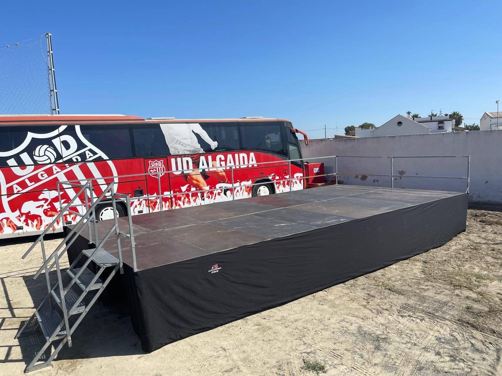 Alquiler de escenario en Sanlúcar de Barrameda y Cádiz Alquiler de escenario en Sanlúcar de Barrameda y Cádiz